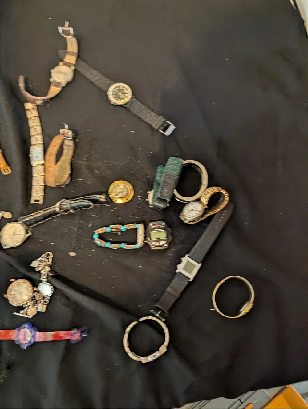 Lot 30 Watches Parts Repair Flea Market Resell